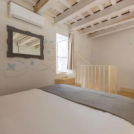 La Casa De La Favorita Hotel 2*