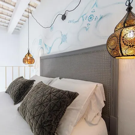 La Casa De La Favorita Hotel 2*